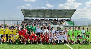 150 Lisanslı Sporcu ile Iğdır FK Bölgeye Yol Gösteriyor
