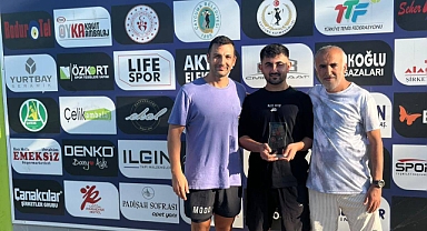 Iğdırlı Tenisçi Suat Özsular, Zonguldak’tan Şampiyonlukla Döndü