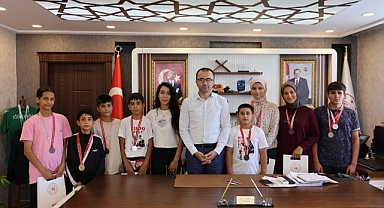 Judo Turnuvasında Dereceye Giren Sporculardan İl Müdürü Şahin’e Ziyaret