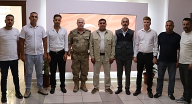 Korucu Başkanı Abiş, Tuğgeneral Özden’i Makamında Ziyaret Et