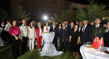 30 Ağustos’un 103. Yılı Onuruna Resepsiyon Düzenlendi30 Ağustos’un 103. Yılı Onuruna Resepsiyon Düzenlendi