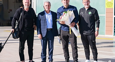 Başkan Yardımcısı Fazıl Alagöz’den Çiçekli Karşılama!