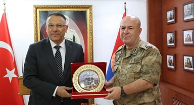 Rektör Gürel’den Jandarma Komutanı Özden’e Ziyaret