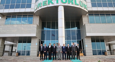 Rektör Karataş’tan Rektör Gürel’e Nezaket Ziyareti