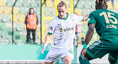  ÜZÜLMEZ'DEN SÜPER LİG SÖZÜ, TARAFTARDAN TRT SPİKERİNE TEPKİ! 