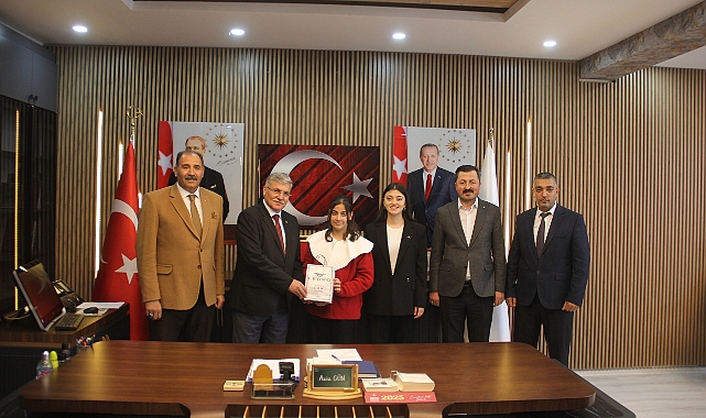 Cumhuriyetin 102. Yılında Türkiye Birinciliği Gururu: Aşağı Erhacı Ortaokulu Büyük Başarıya İmza Attı