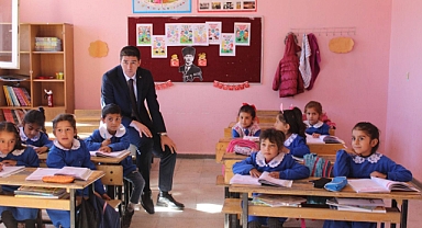 Kaymakam Erdoğan’den Okul Ziyaretleri: Öğrencilerle Buluştu, Eğitimi Yerinde İnceledi