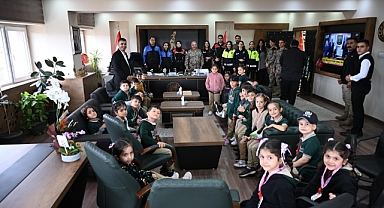 Minik Kalplerden Emniyete Sevgi Dolu Ziyaret