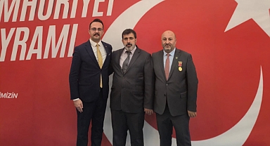 “Şehitlerimize Minnet, Cumhuriyetimize Sadakat” — Büro Memur-Sen’den 102. Yıl Mesajı