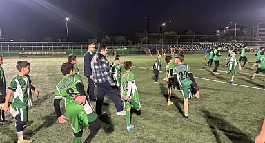 Vali Yardımcısı Gökcecik ve İl Müdürü Şahin’den Futbol Antrenmanına Ziyaret