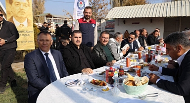 Eğitim-Bir-Sen Iğdır Şubesi, 24 Kasım Öncesi Geleneksel Hamsi Festivalinde Eğitim Camiasını Buluşturdu