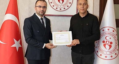 Iğdır Gençlik ve Spor İl Müdürlüğü Personeline Başarı ve Teşekkür Belgeleri Takdim Edildi