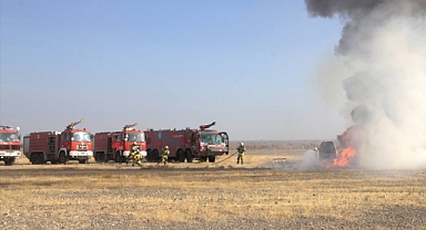 IĞDIR HAVALİMANI’NDA GERÇEĞİ ARATMAYAN YANGIN TATBİKATI