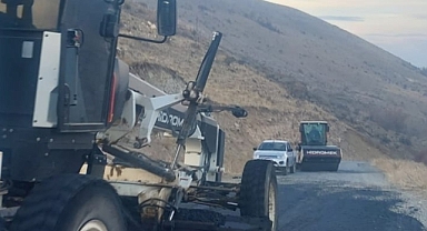 Tuzluca’da Grup Köy Yolları Yenileniyor: İl Özel İdaresi Üçkaya ve Sutaşları Güzergâhında Asfalt Çalışmalarını Hızlandırdı