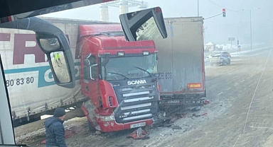 Doğubeyazıt–Ağrı Yolunda Feci Kaza: Karakış Yolları Kan Gölüne Çevirdi