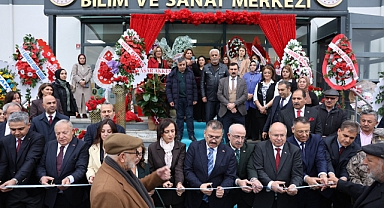 Iğdır’da Bilim ve Sanatın Yeni Yuvası Açıldı: “Bu Şehirde Yetişen Her Evladın Yolu Açık”