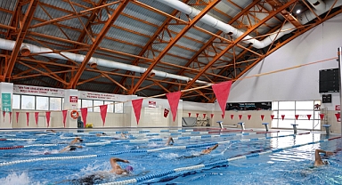 Iğdır’da Üniversiteli Sporculara Tam Destek: Yüzme Eğitimleri Yarı Olimpik Havuzda