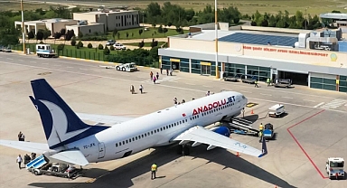 Iğdır Havalimanı’nda Kasım Ayı Yoğunluğu: 33 Bin 400 Yolcuya Hizmet Verildi