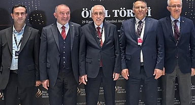 Rektör Prof. Dr. Ekrem Gürel, “İlim Yayma Ödülleri” Töreninde Iğdır Üniversitesi’ni Temsil Etti