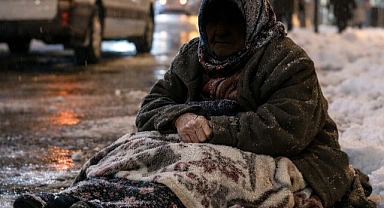 Iğdır’da “Allah’tan Korkmazlar!” Yatalak Kadını Soğukta Terk Ettiler