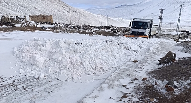 ️ Iğdır’da Kar Ulaşımı Vurdu: 14 Köy Yolu Kapandı, Ekipler Seferber Oldu