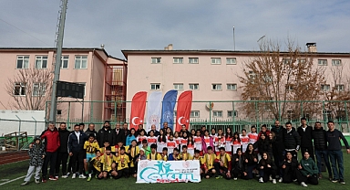 Okul Sporları Yıldızlar Futbol Müsabakaları Nefes Kesti