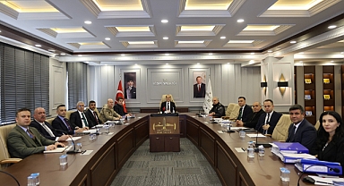 Sınır Ticareti Masaya Yatırıldı: Toplantıya Vali Taşolar Başkanlık Etti