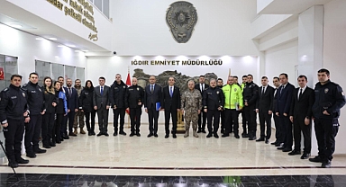 Vali Taşolar Emniyet’te Brifing Aldı