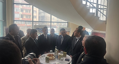 Açılışa Yoğun İlgi: Yeni Vali ve Kurum Müdürleri Sergide İncelemelerde Bulundu