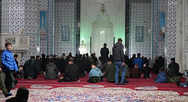 Iğdır’da İlk Teravih Coşkusu