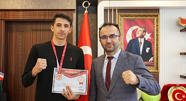 Kick Boksta Türkiye Üçüncülüğü Gururu: Hüseyin Gürel Iğdır’ın Göğsünü Kabarttı