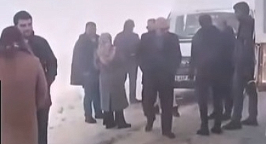 Sis ve Buzlanma Eğitimi Aksattı: Öğretmenler Yolda Kaldı