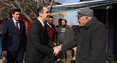 Vali Taşolar Karakoyunlu’da Esnaf ve Vatandaşlarla Buluştu