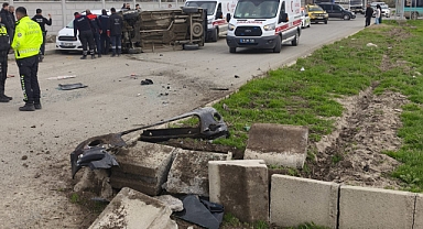 ARAÇ TAKLA ATTI: 2 YARALI