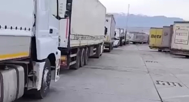 “Bu Mu Kardeşlik? Nahçıvan Kapısında Türk TIR’ları Bekletiliyor!”