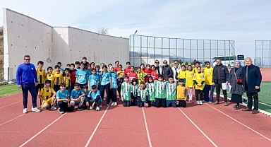 Iğdır’da Küçük Atletler Yarıştı: Tuzluca Okulları Zirvede