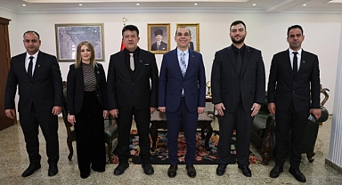 Iğdırlı İş Adamı Fırat Balamir’den Vali Taşolar’a Ziyaret