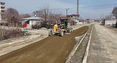 Söğütlü Mahallesi’nde Yol Çalışmaları Sürüyor