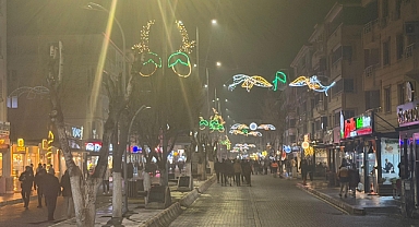 VALİ YOLU ARAÇ TRAFİĞİNE KAPATILDI: IĞDIR’DA AKŞAMLAR YAYALARIN!