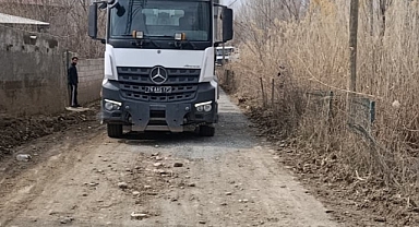 Yüzbaşılar Köy Yolunda Onarım ve Kumlama Çalışması Tamamlandı