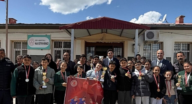 23 NİSAN’A ÖZEL BOCCE TURNUVASINDA ÖDÜLLER SAHİPLERİNİ BULDU