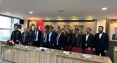 DEM’li Meclis Üyesi Özdemir AK Parti’ye Geçiş Yaptı