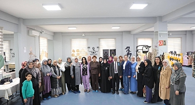 Emek Kadın Yaşam Merkezi’nde Üreten Eller Sergide Buluştu