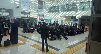 Iğdır’da Hava Krizi: Uçak Diyarbakır’a, Oradan İstanbul’a