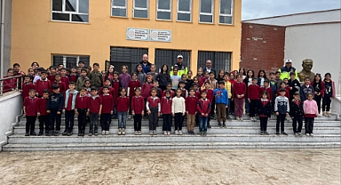 Iğdır’da Öğrencilere Çifte Eğitim: Hem Siber Risklere Hem Trafiğe Dikkat!