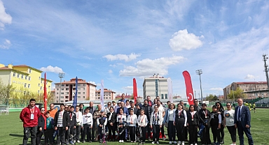 Iğdır’da Okçulukta Tarihi İlk: Sporcular Hedefi 12’den Vurdu