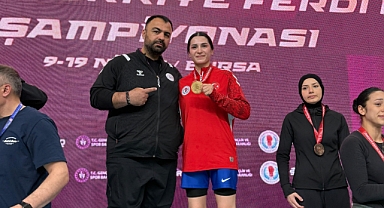     Iğdır’ın Altın Yumruğu! Pınar Elçik Türkiye Şampiyonu