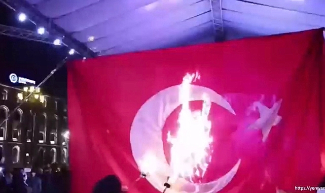 SARHOŞ ERMENİLERDEN TÜRK BAYRAĞINA ALÇAK SALDIRI