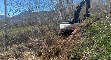 Tuzluca’da 5 Bin Dönümlük Arazinin Can Damarı Temizleniyor