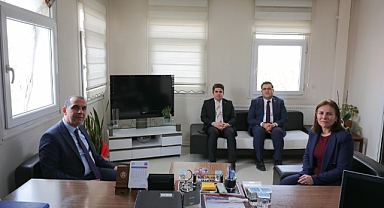 VALİ TAŞOLAR’DAN SOSYAL YARDIMLAŞMA VAKFI’NA ZİYARET